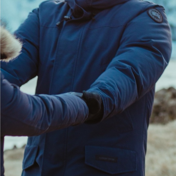 Men's Navy Canada Goose Parka - Picture 5 of 5